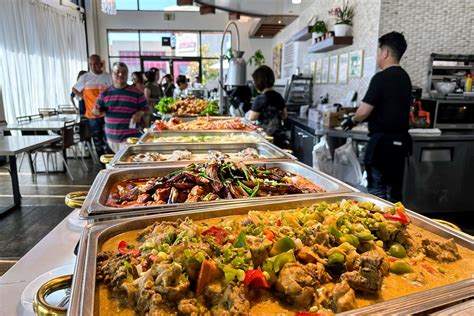 Translate 'Buffet' into Tagalog .